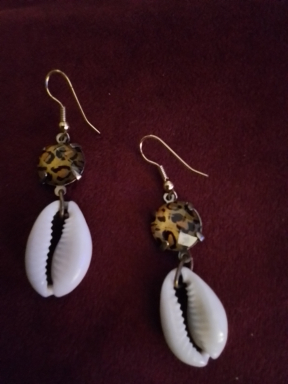 Leopard Bead & White Shell Drop Earrings - Women Jewelry - Picture 2 of 2